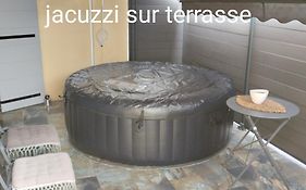 Studio Alpilles avec parking et spa privatif
